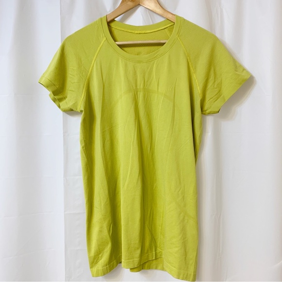 lululemon athletica Tops - Lululemon Swiftly Tech Tee Yellow Gold Size 12